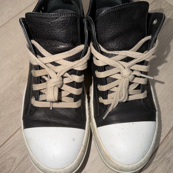 Sz42 (9) Rick Owens Black Leather Sneakers with White Toe Caps and Cream Laces - Picture 12 of 12